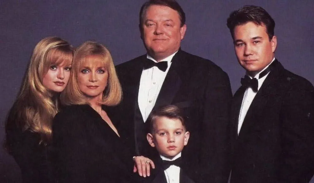 Who Is Nathaniel Mandrell Dudney